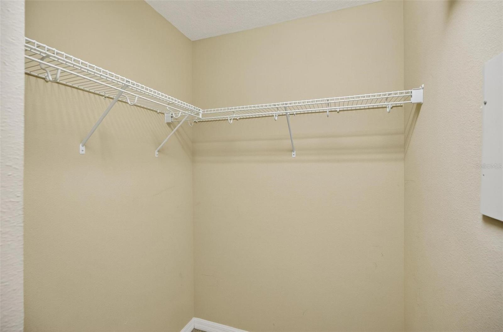 Image 39 of 62 For 140 Gladesdown Court