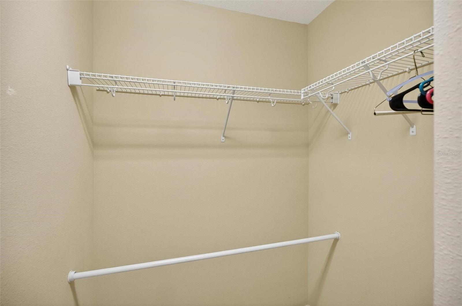 Image 40 of 62 For 140 Gladesdown Court