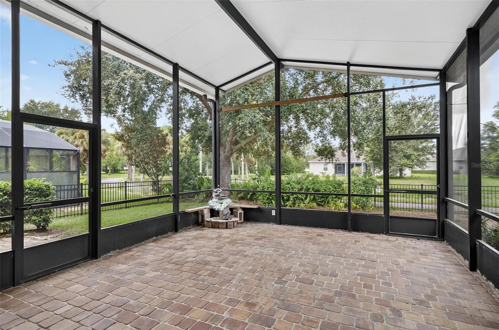 Image 45 of 62 For 140 Gladesdown Court