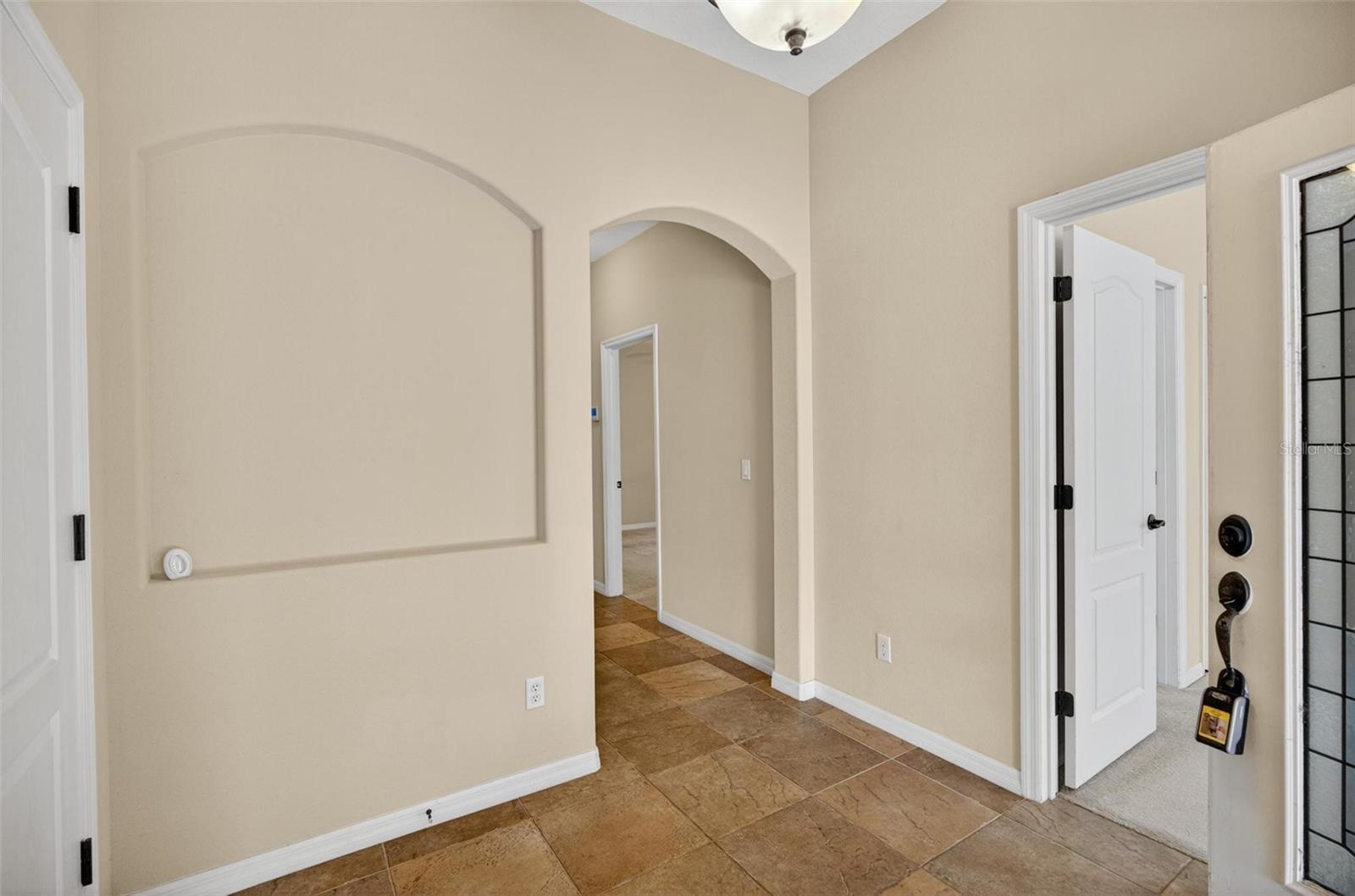 Image 7 of 62 For 140 Gladesdown Court
