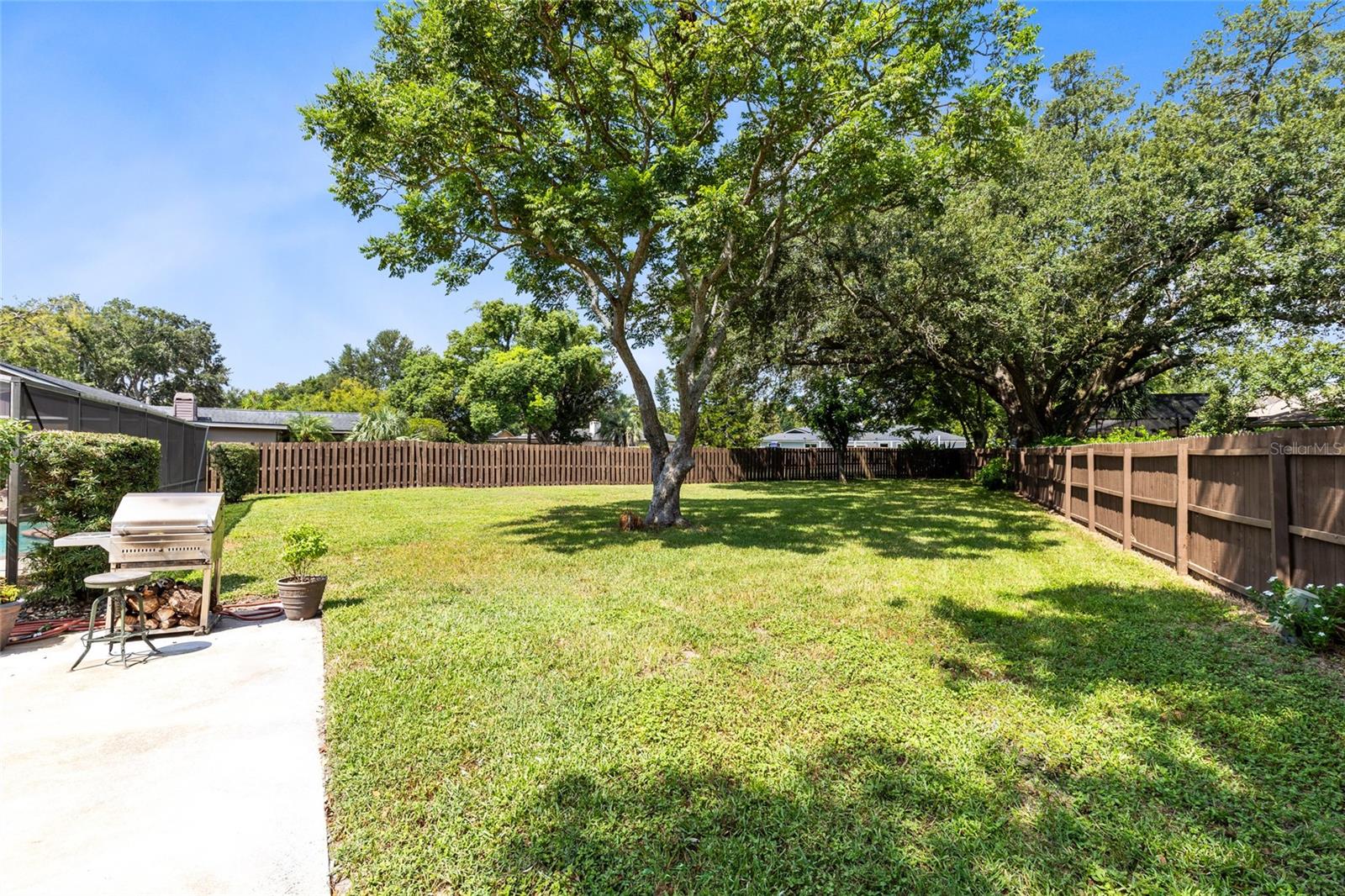 Image 32 of 52 For 7621 Orange Tree Lane