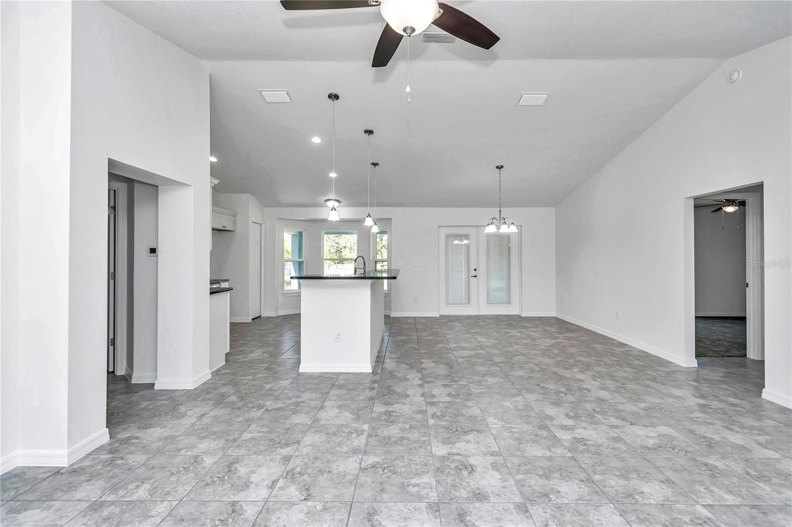 Image 4 of 26 For 8677 157th Place