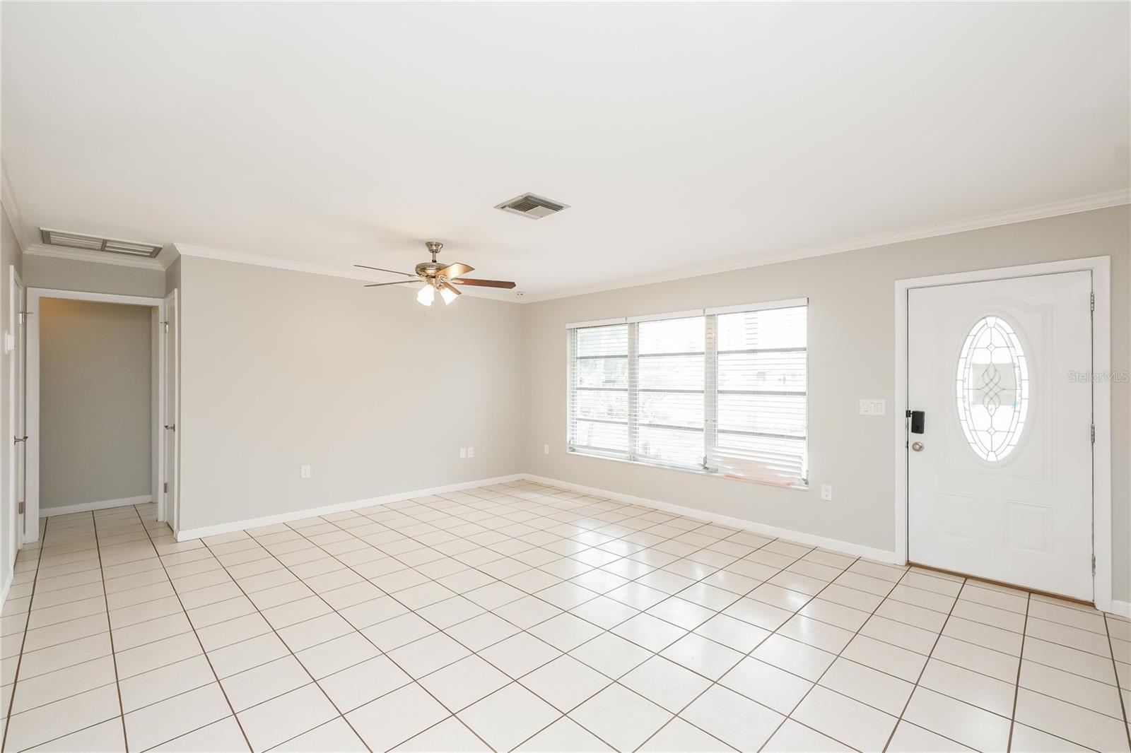 Image 2 of 16 For 3111 Mercer Road