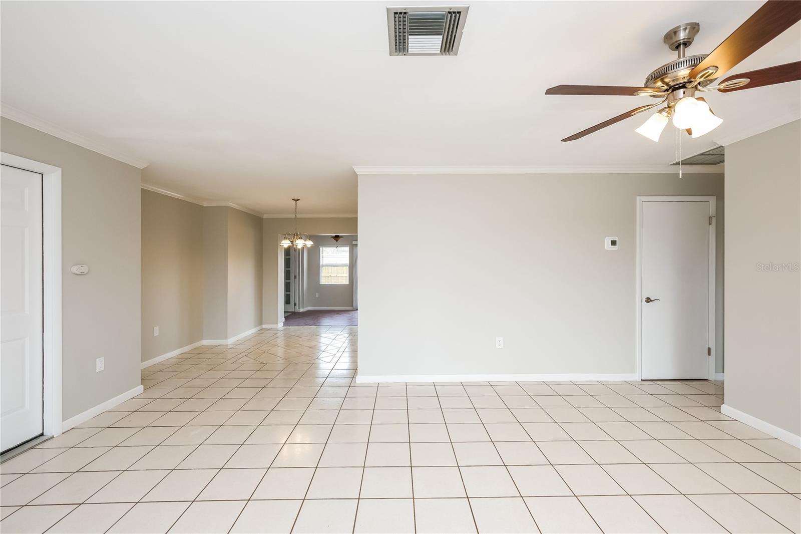 Image 3 of 16 For 3111 Mercer Road