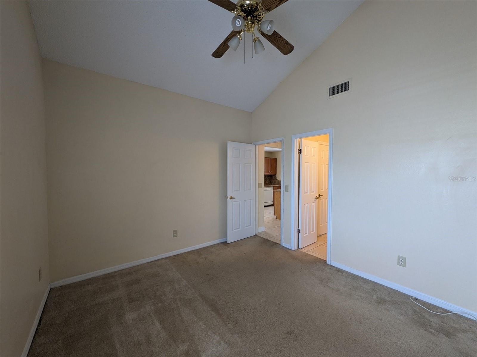 Image 17 of 20 For 935 Birmingham Court 207
