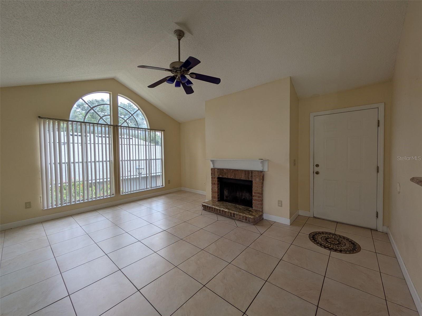 Image 4 of 20 For 935 Birmingham Court 207