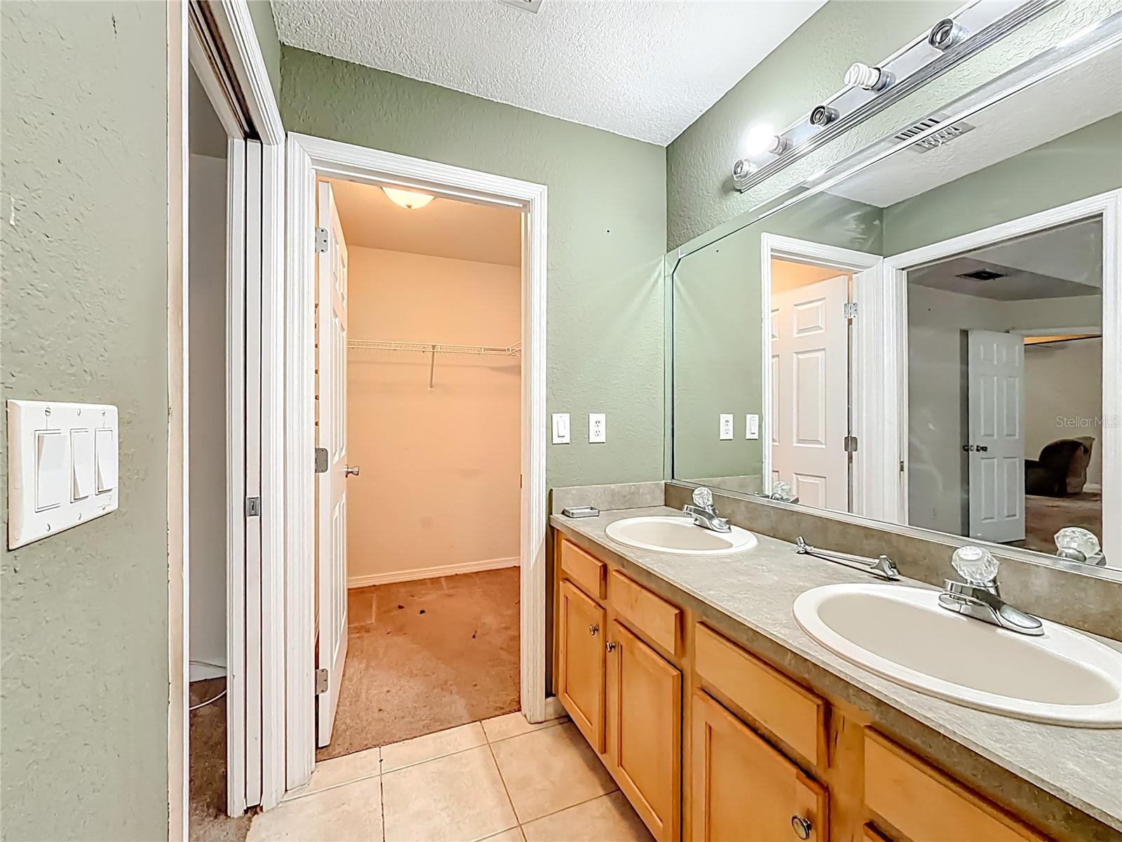 Image 30 of 42 For 14 Water Track