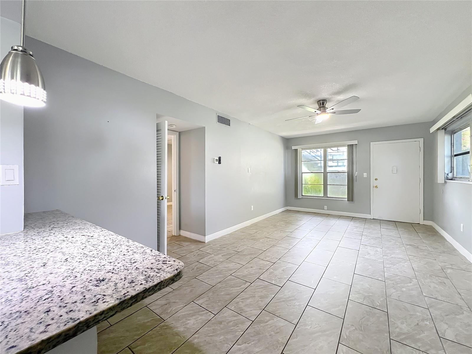 Image 12 of 41 For 825 Primrose Drive 113
