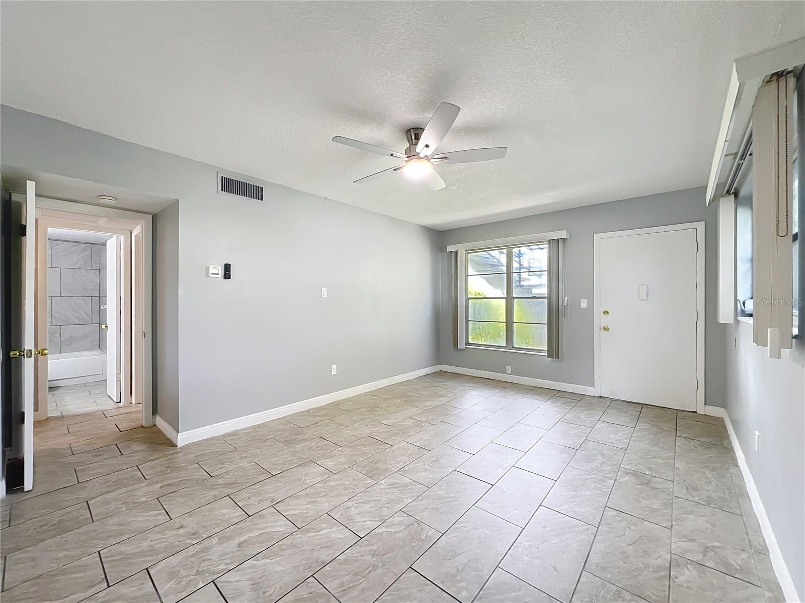 Image 14 of 41 For 825 Primrose Drive 113