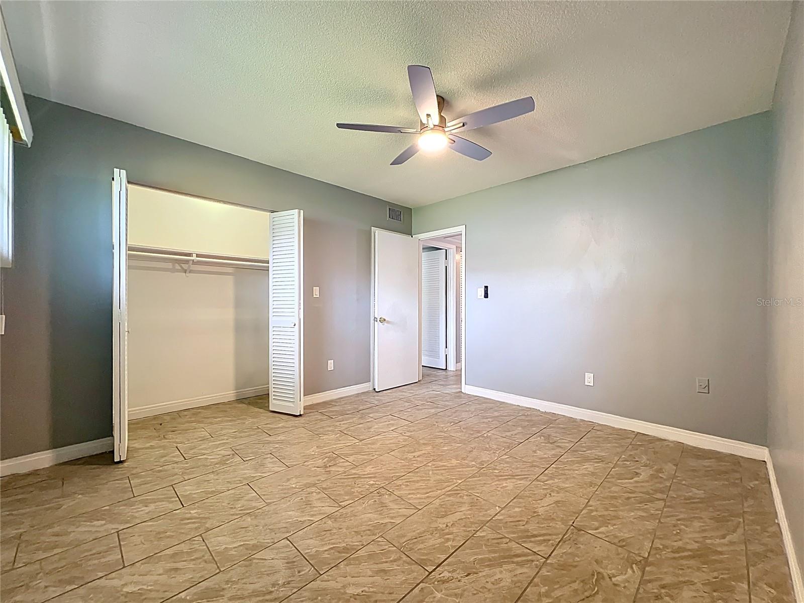 Image 19 of 41 For 825 Primrose Drive 113