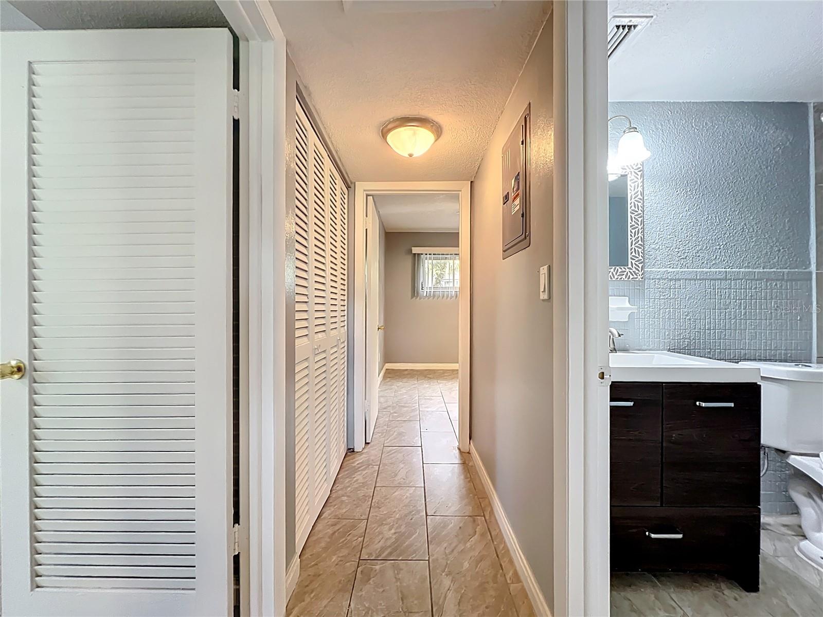 Image 21 of 41 For 825 Primrose Drive 113