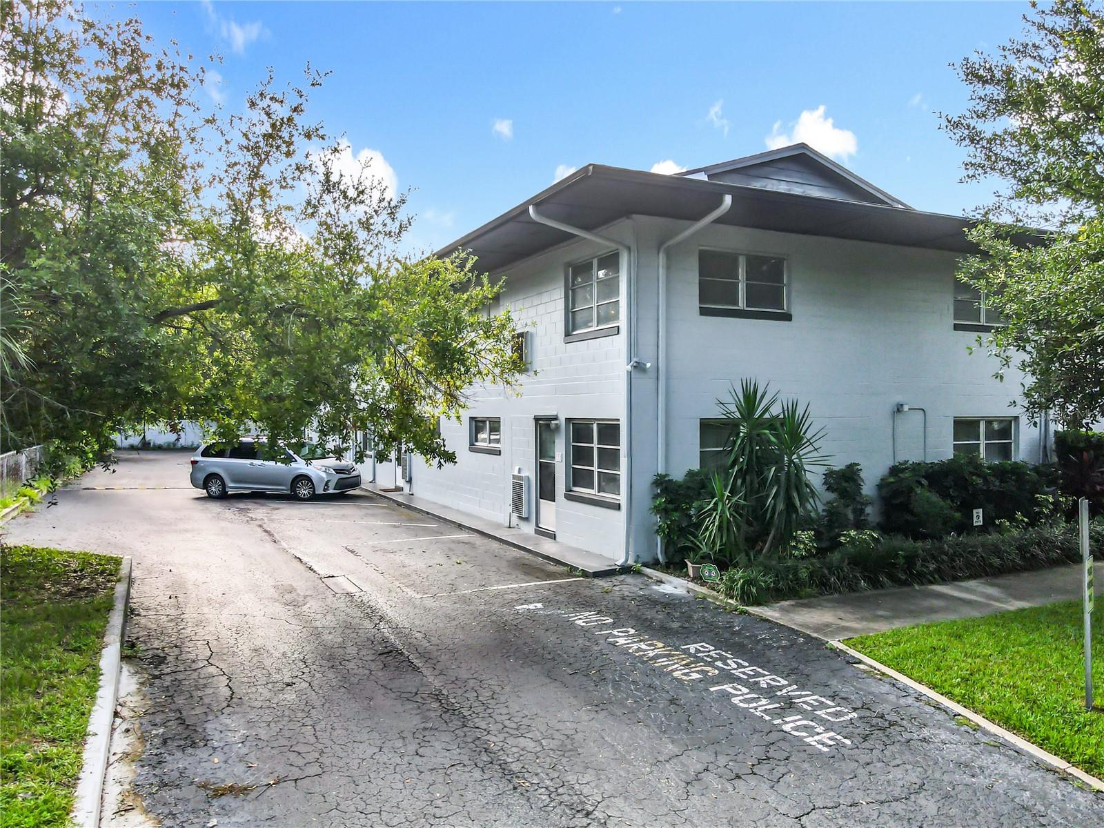 Image 32 of 41 For 825 Primrose Drive 113