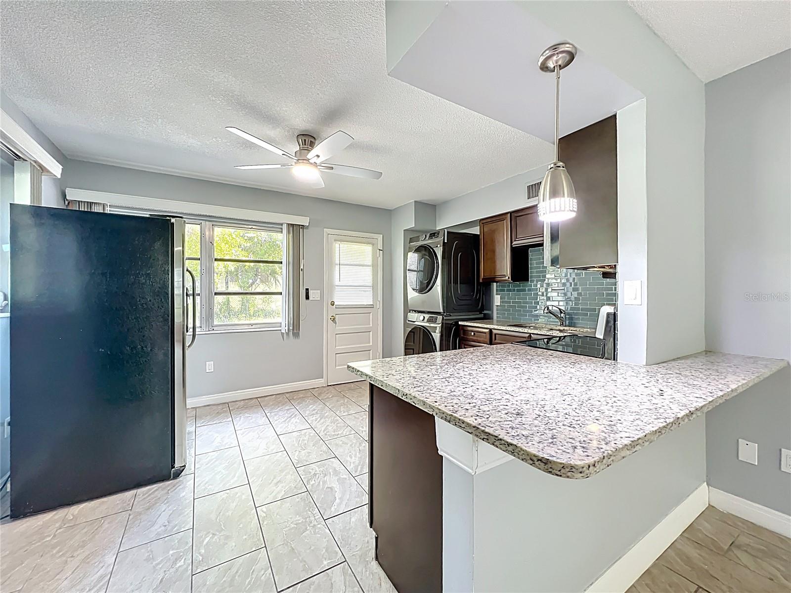 Image 7 of 41 For 825 Primrose Drive 113