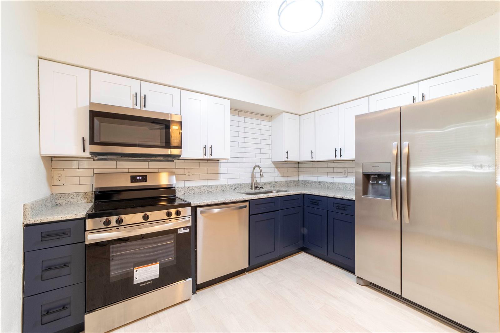 Image 10 of 42 For 745 Jackson Avenue