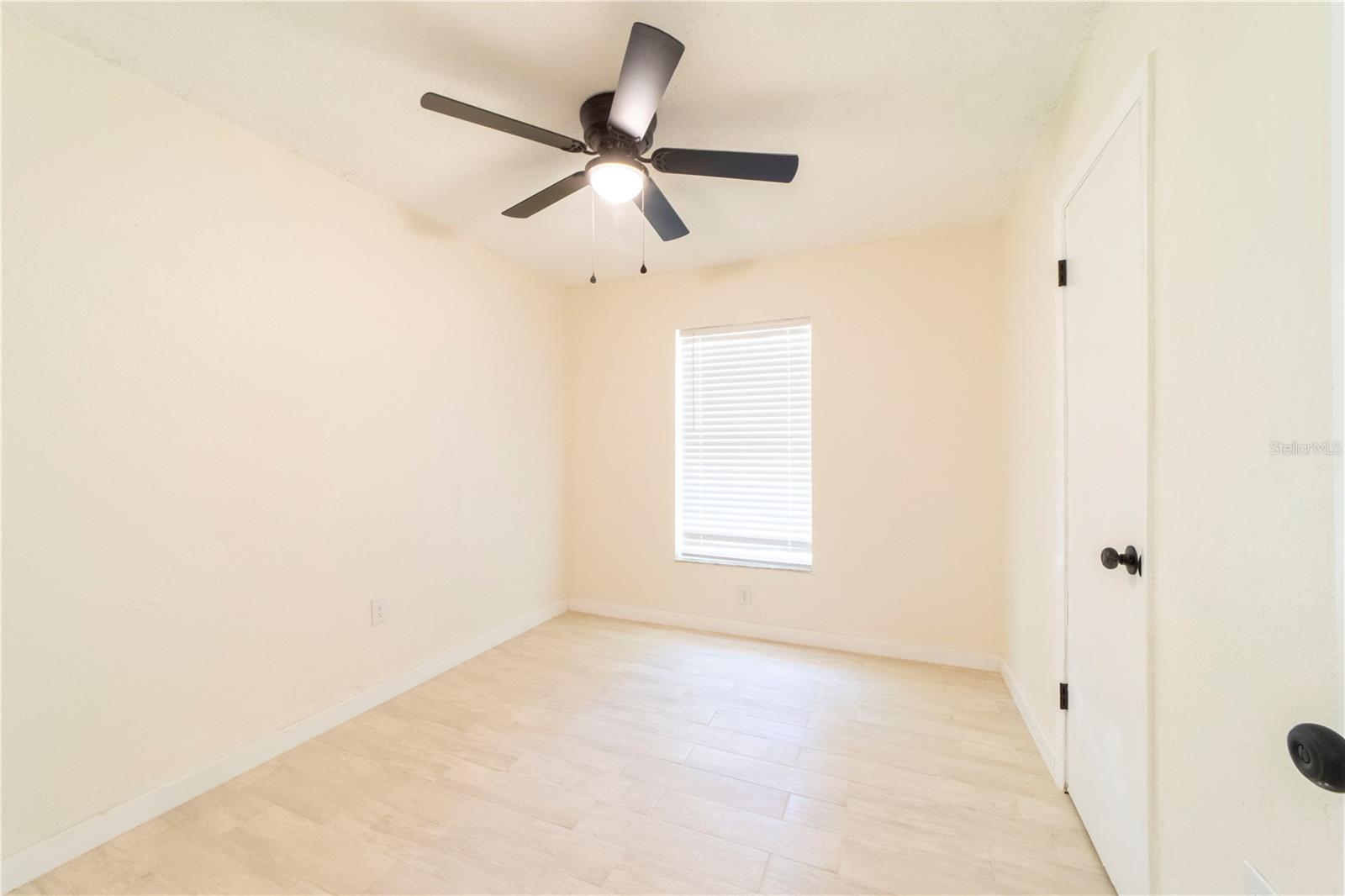 Image 16 of 42 For 745 Jackson Avenue