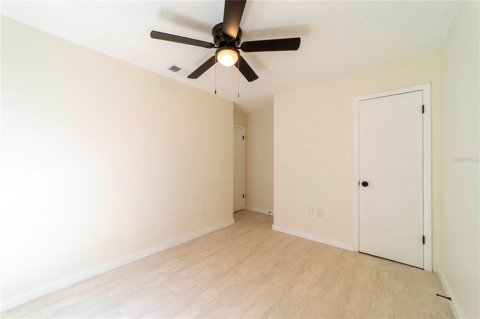 Image 20 of 42 For 745 Jackson Avenue