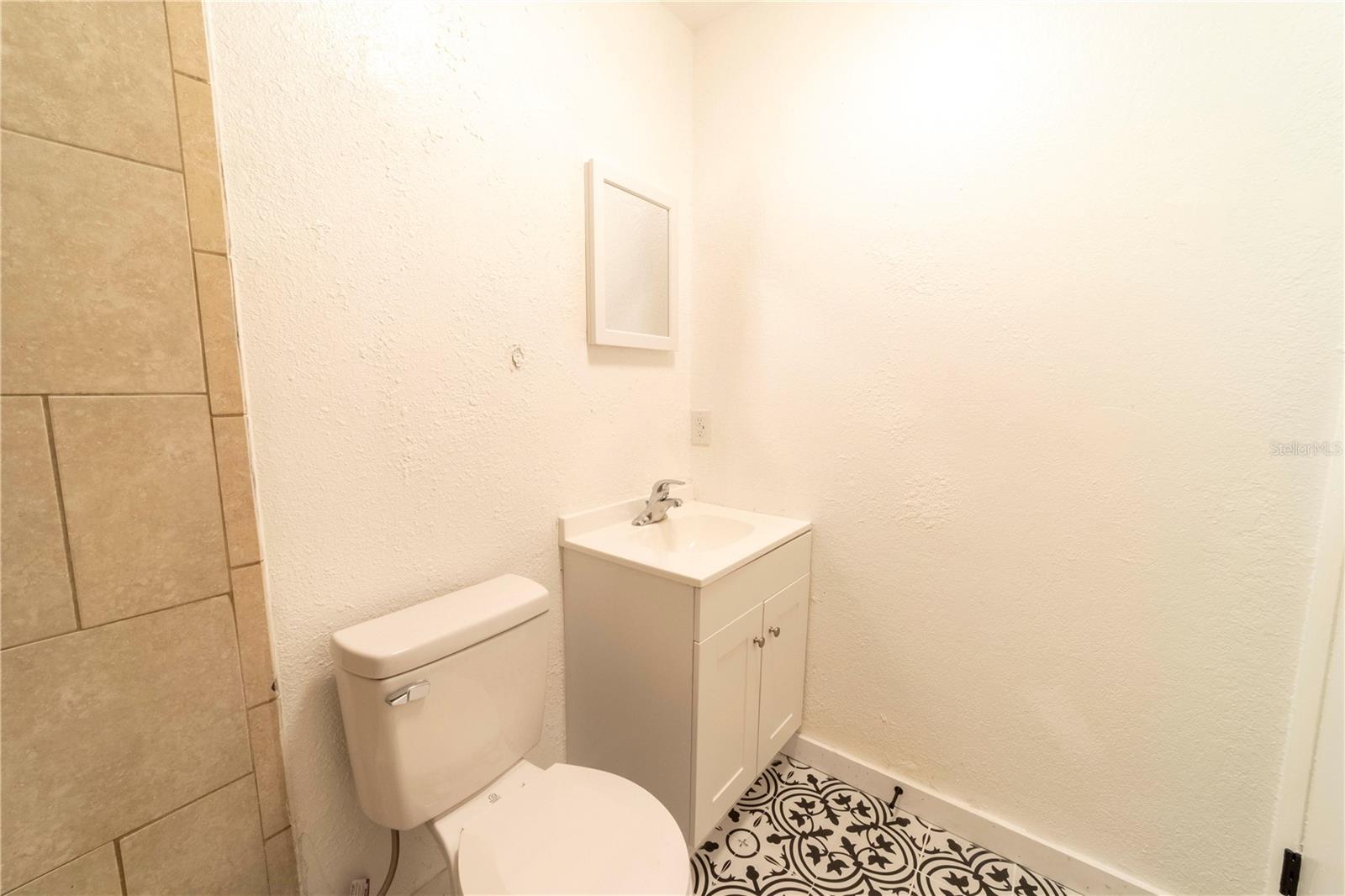 Image 23 of 42 For 745 Jackson Avenue