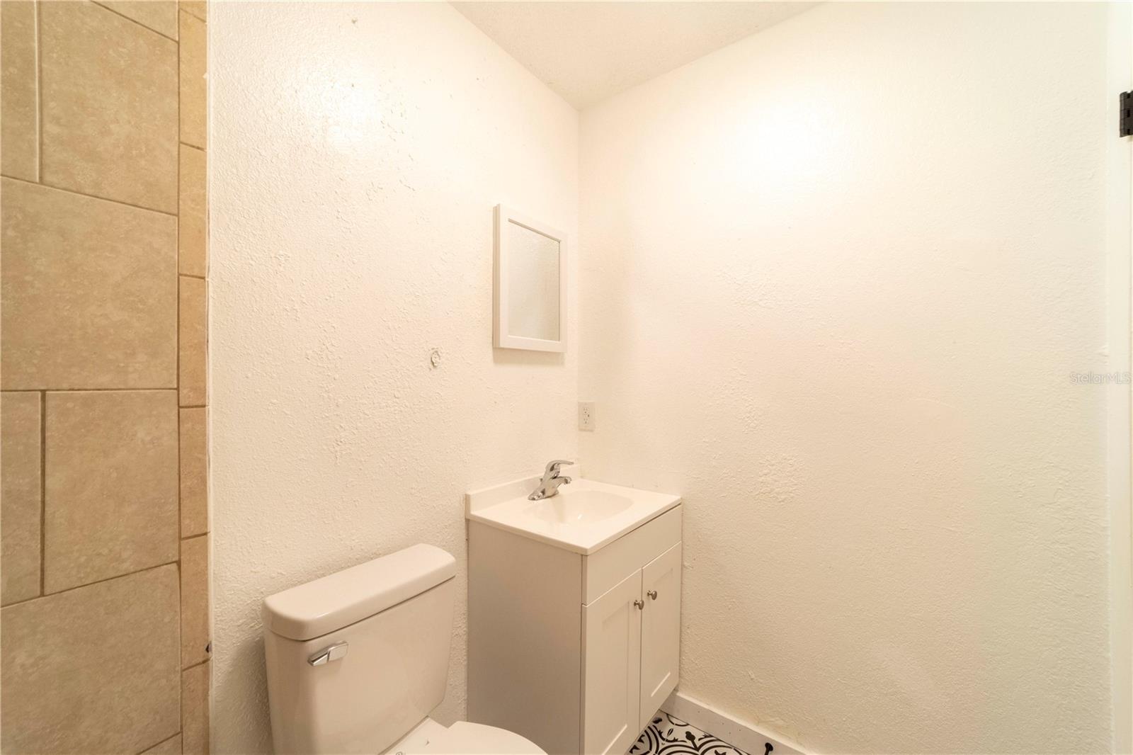 Image 24 of 42 For 745 Jackson Avenue