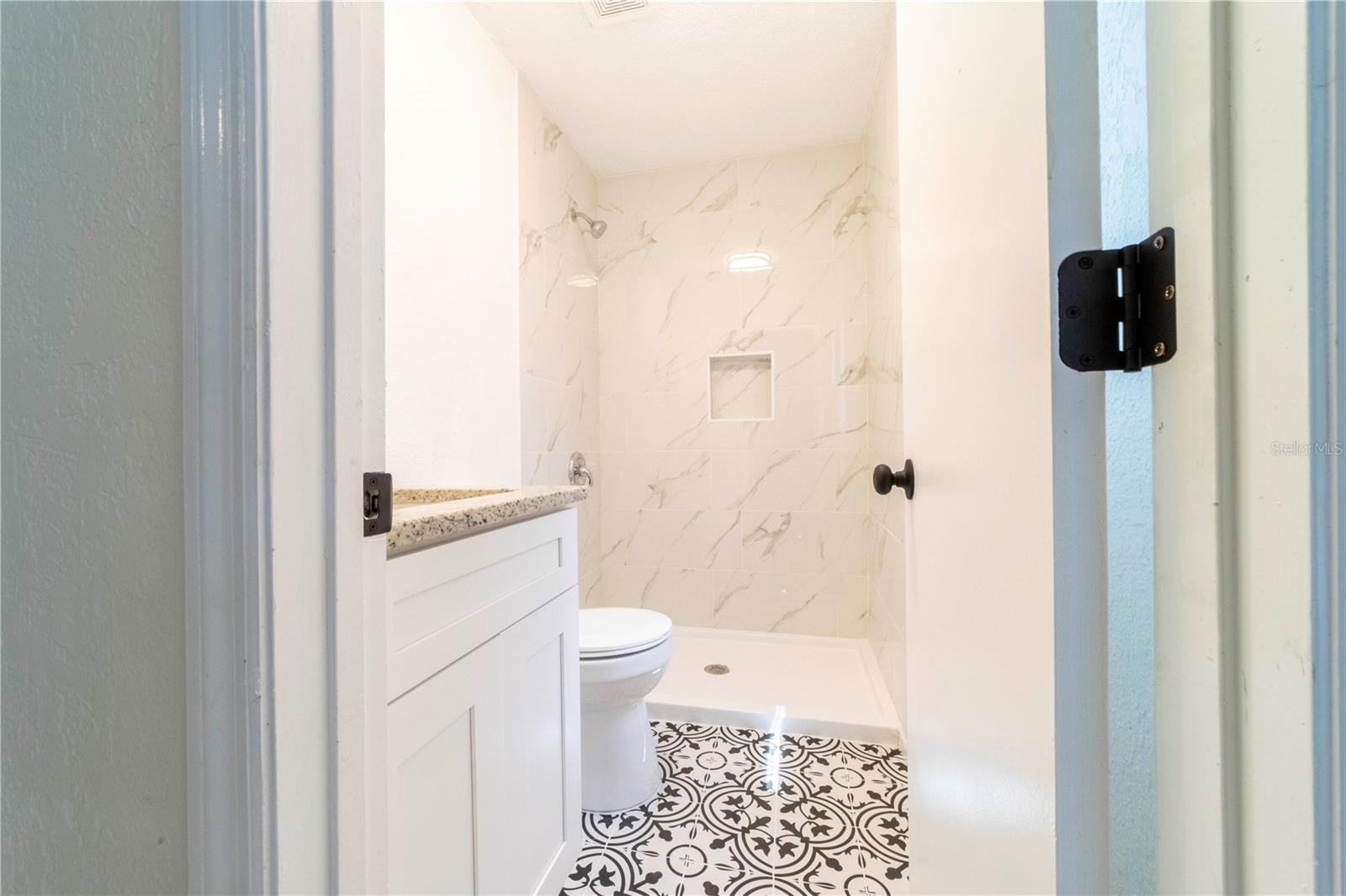 Image 32 of 42 For 745 Jackson Avenue