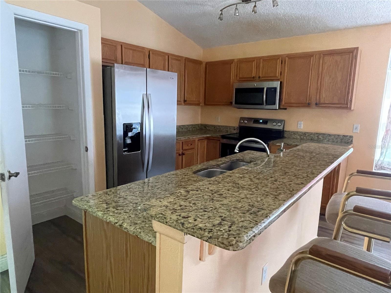 Image 6 of 6 For 2732 Cahill Way
