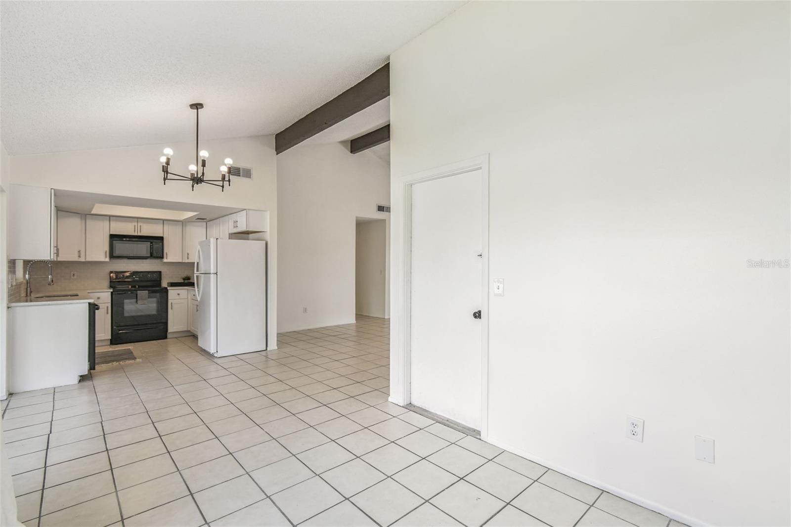Image 12 of 43 For 11139 Stone Gate Ct
