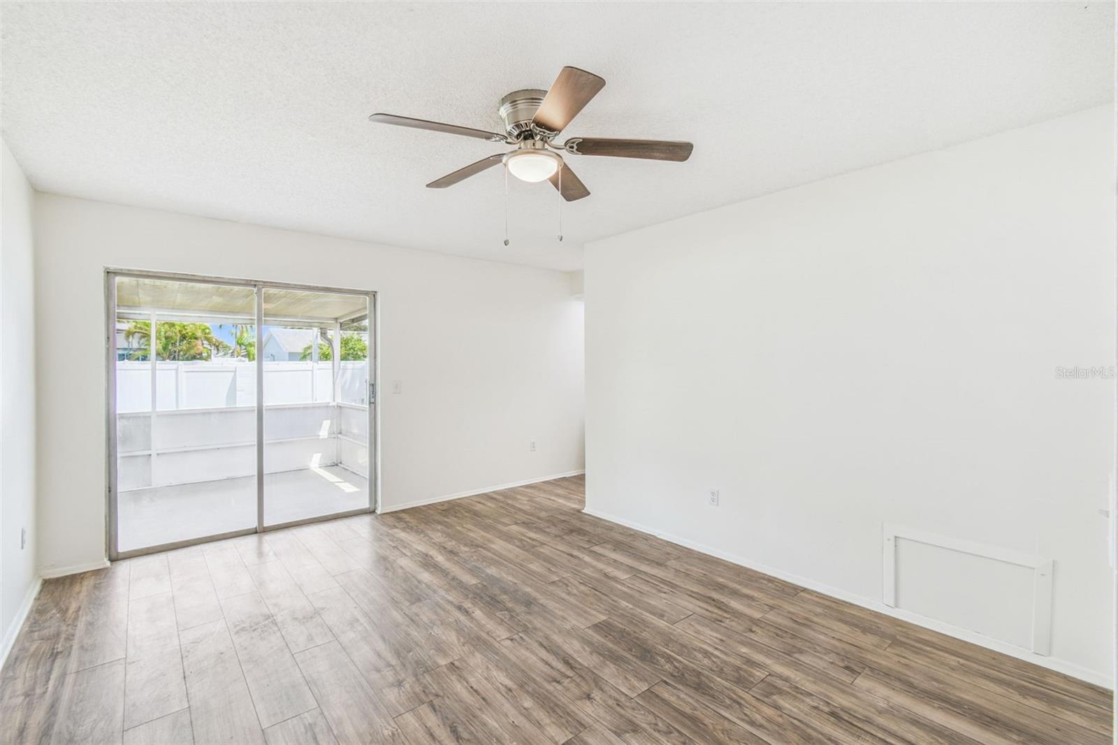 Image 16 of 43 For 11139 Stone Gate Ct