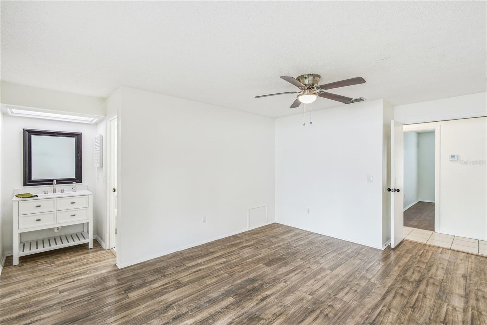Image 17 of 43 For 11139 Stone Gate Ct