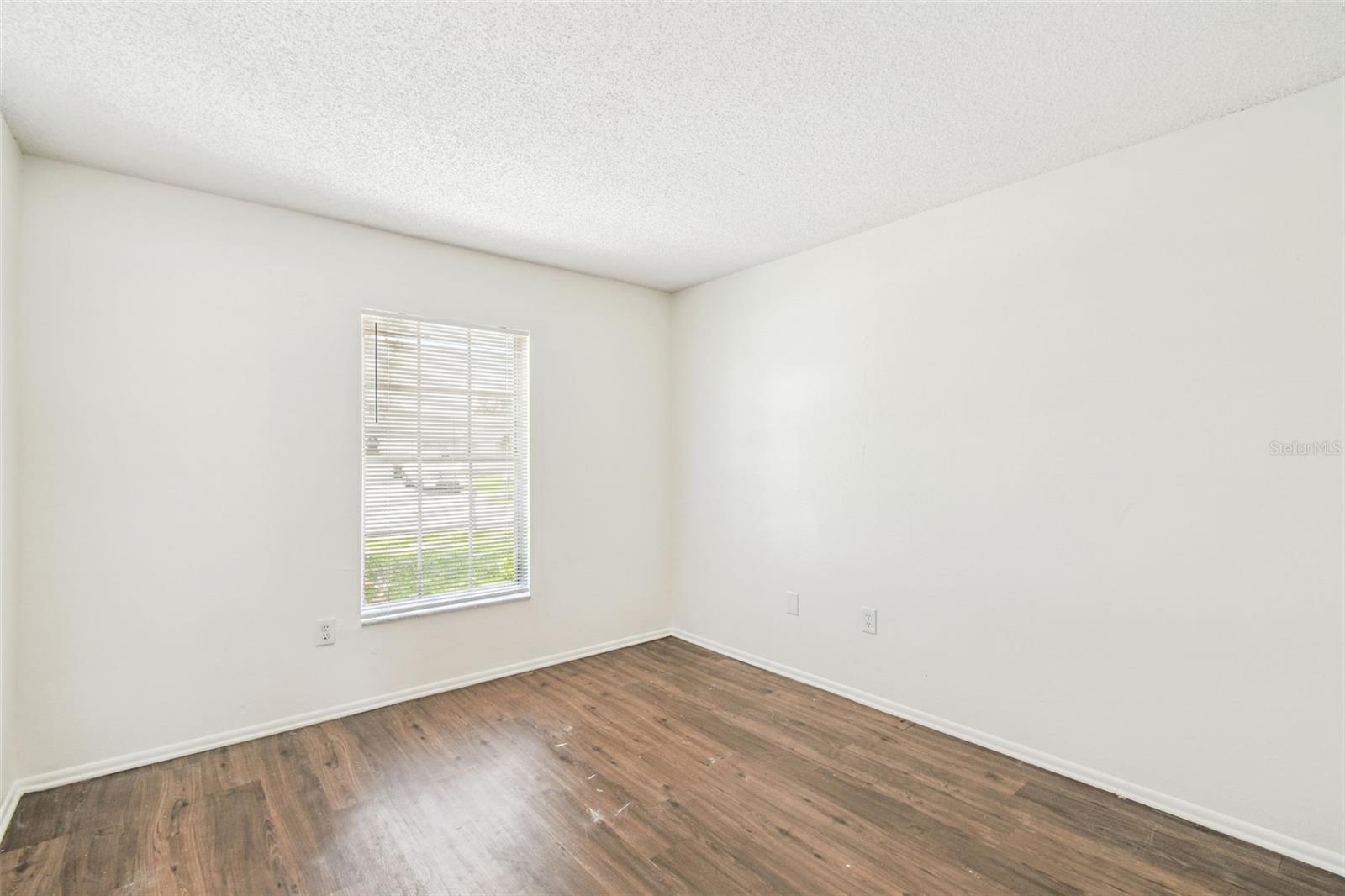 Image 23 of 43 For 11139 Stone Gate Ct