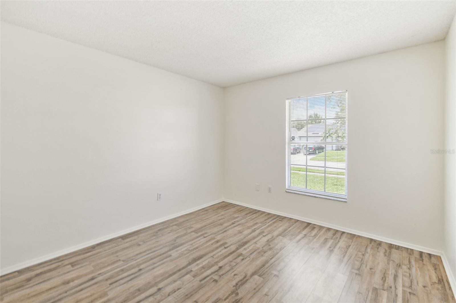 Image 26 of 43 For 11139 Stone Gate Ct