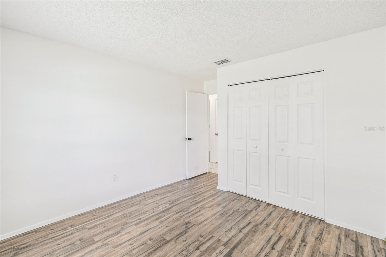 Image 27 of 43 For 11139 Stone Gate Ct