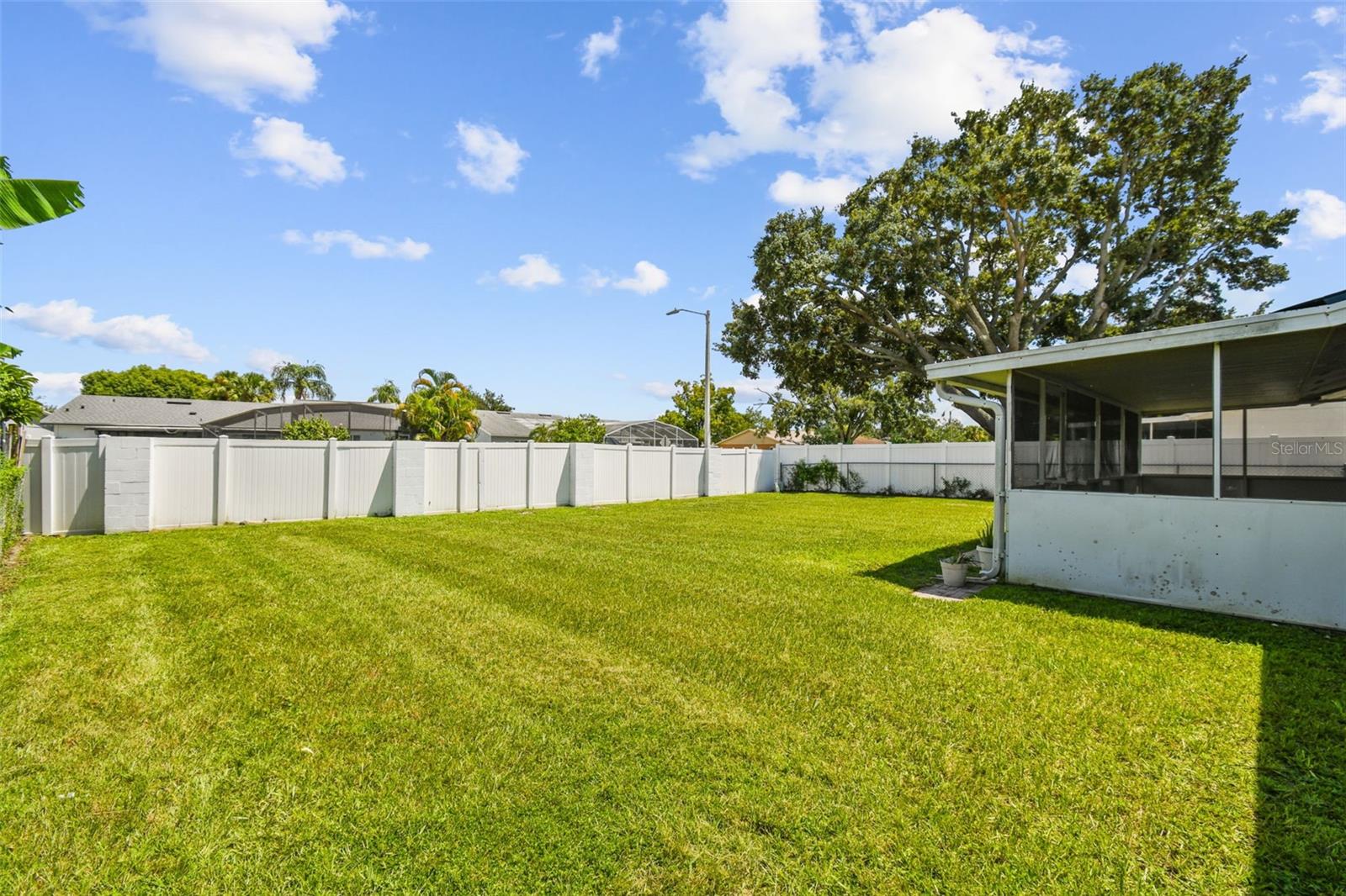 Image 31 of 43 For 11139 Stone Gate Ct