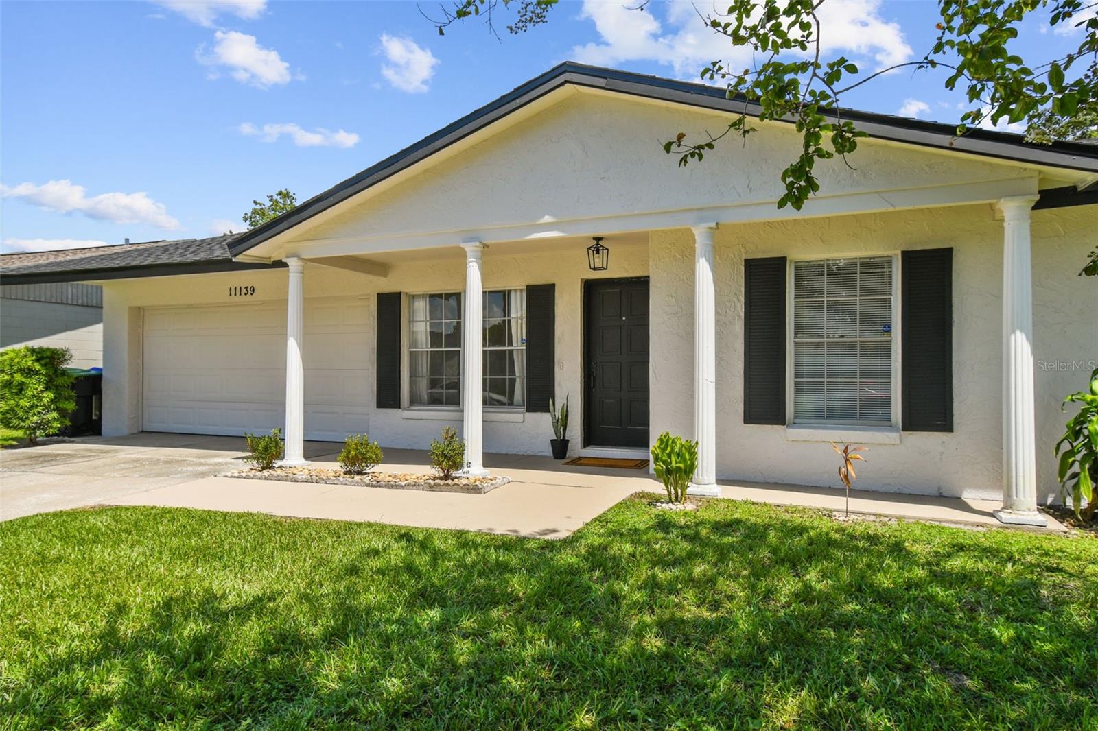Image 4 of 43 For 11139 Stone Gate Ct