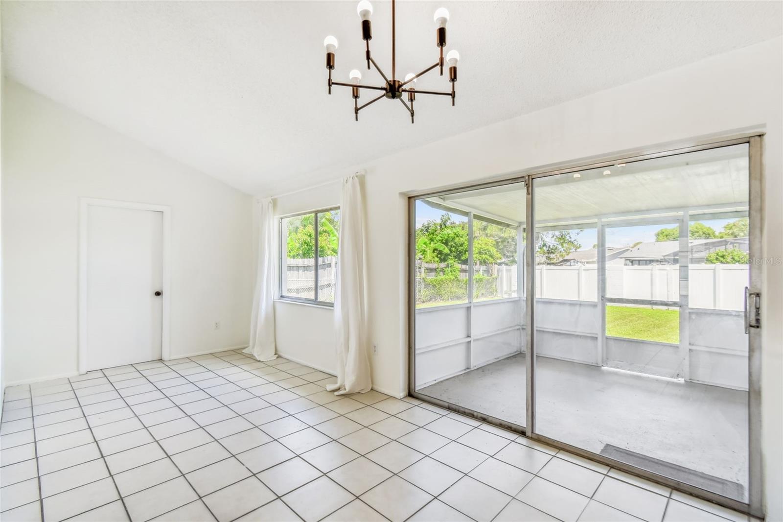 Image 8 of 43 For 11139 Stone Gate Ct