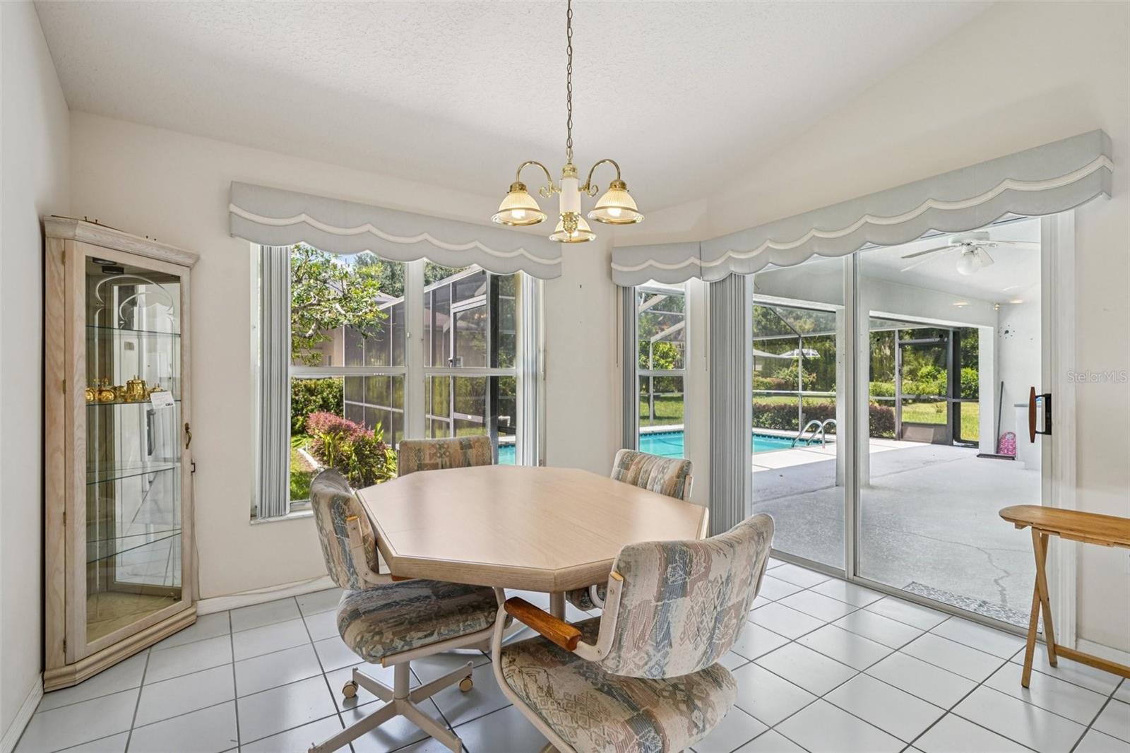 Image 10 of 30 For 2844 Attebury Point