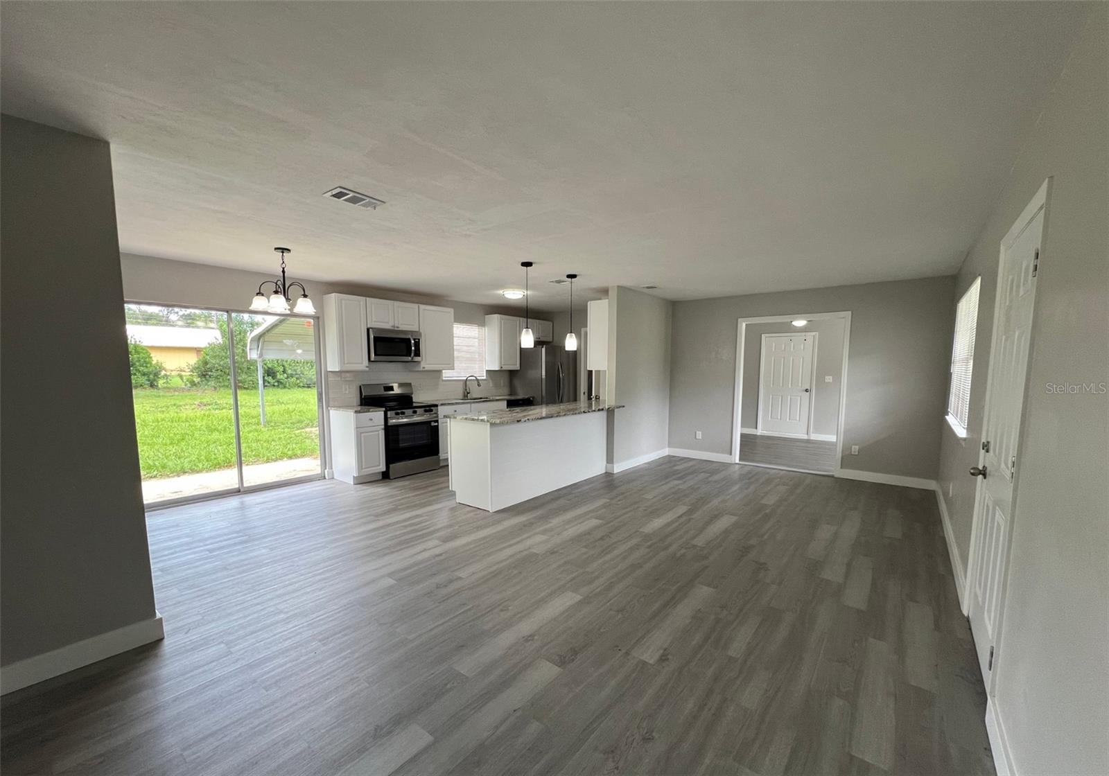 Image 20 of 30 For 2708 Sandalwood Drive