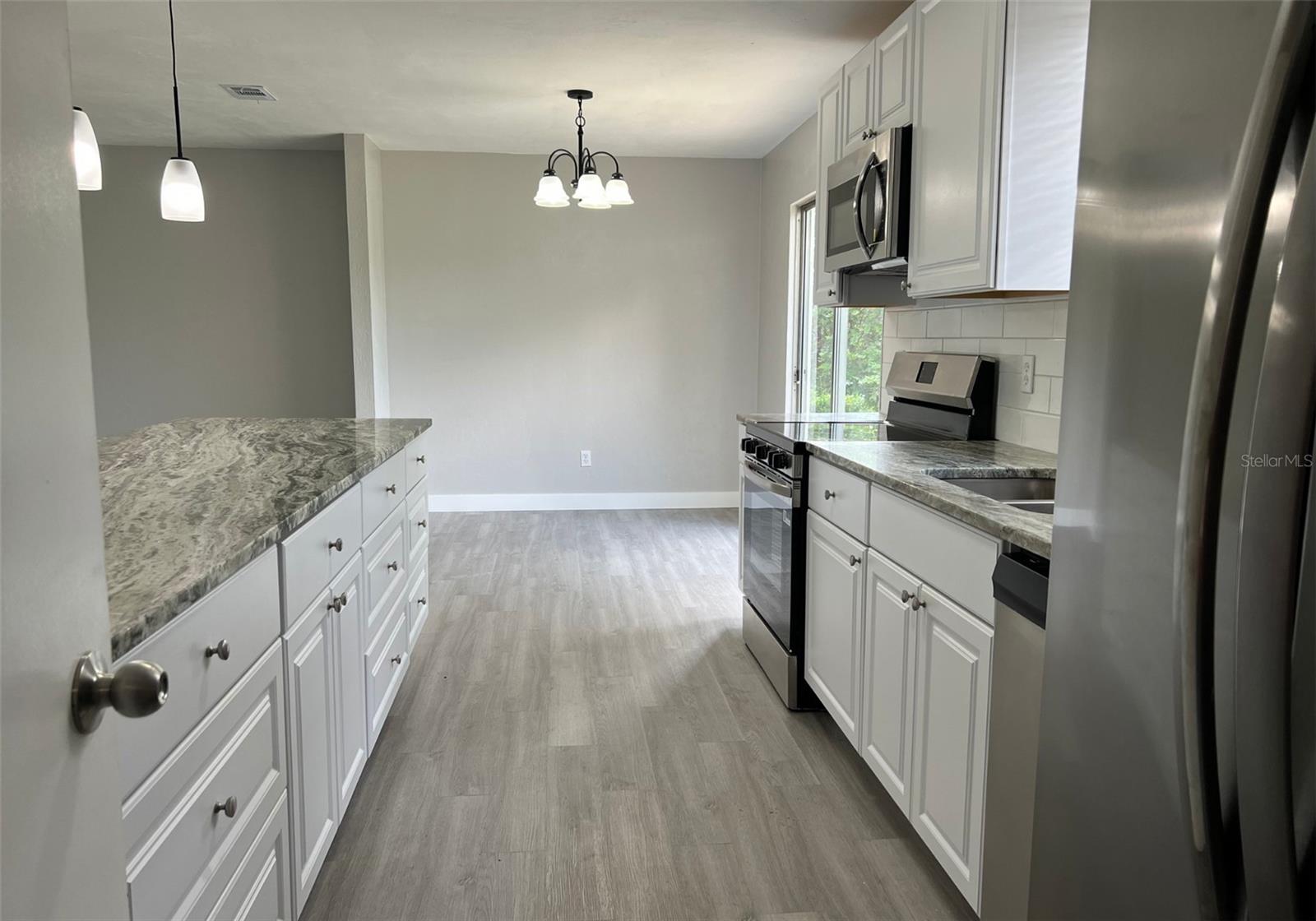Image 21 of 30 For 2708 Sandalwood Drive