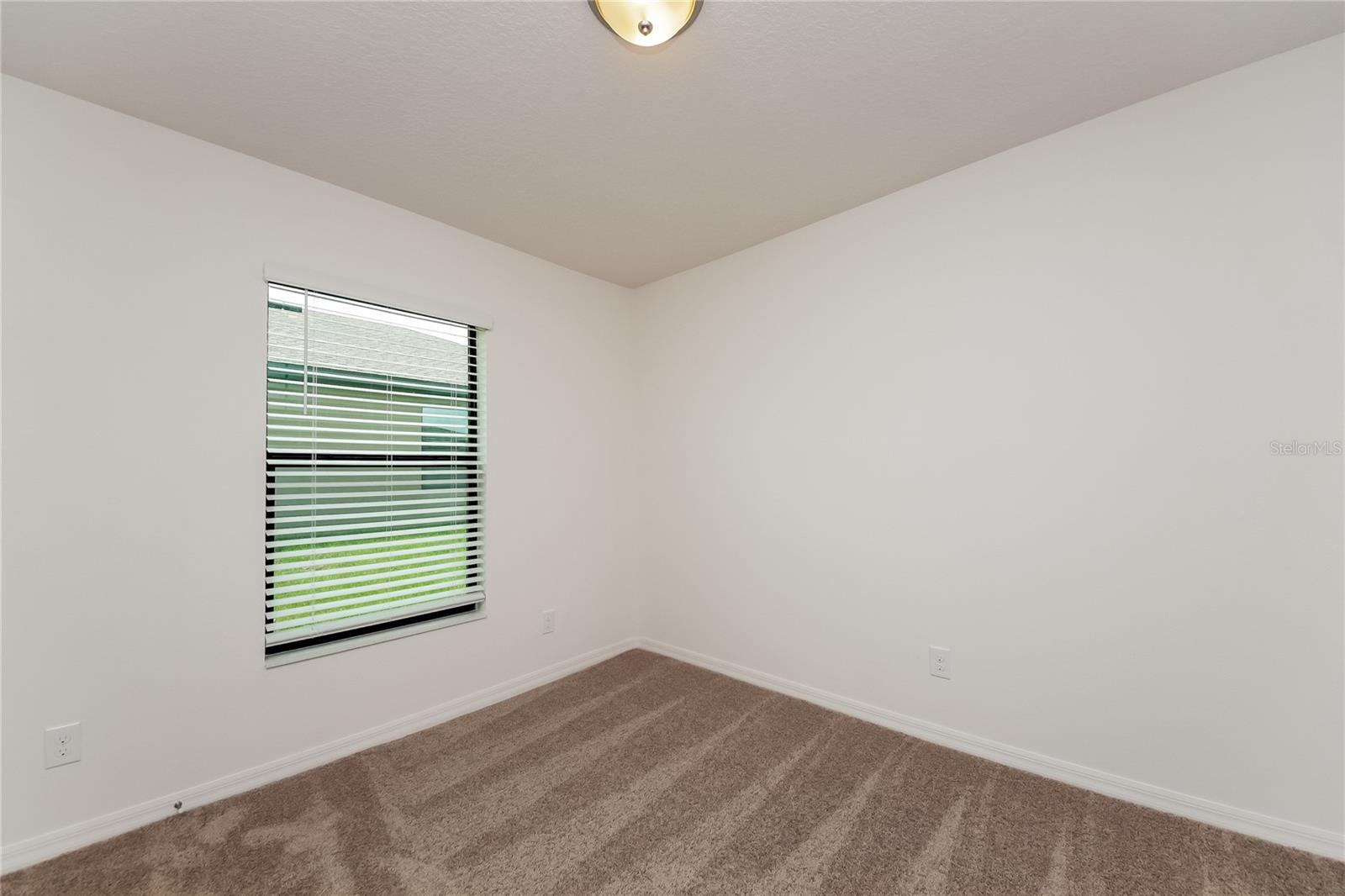 Image 11 of 16 For 1467 Swan Lake Circle
