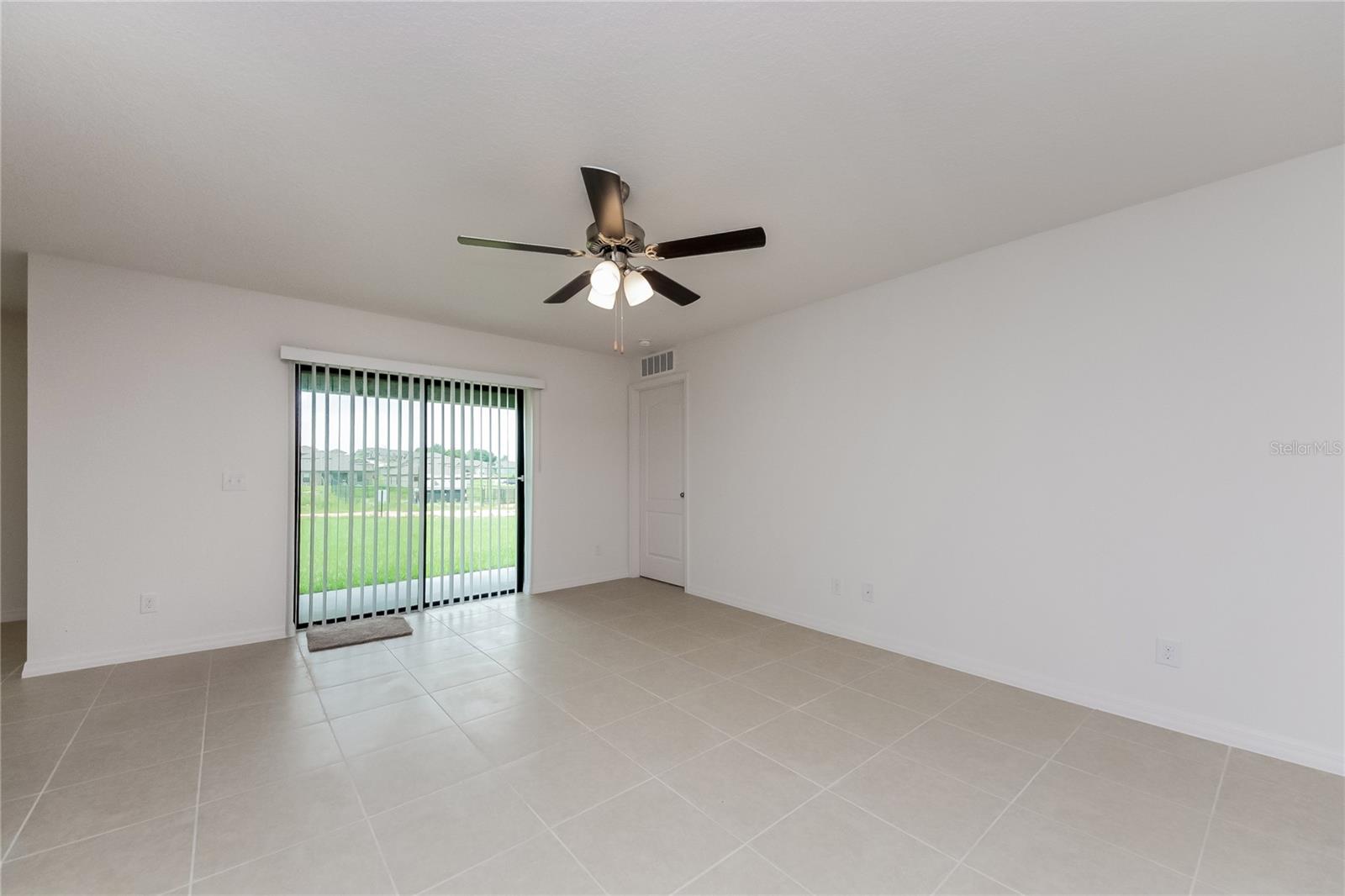 Image 4 of 16 For 1467 Swan Lake Circle