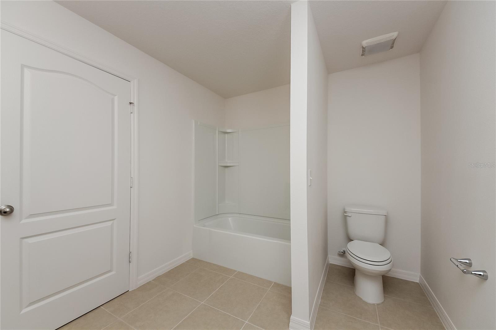 Image 9 of 16 For 1467 Swan Lake Circle