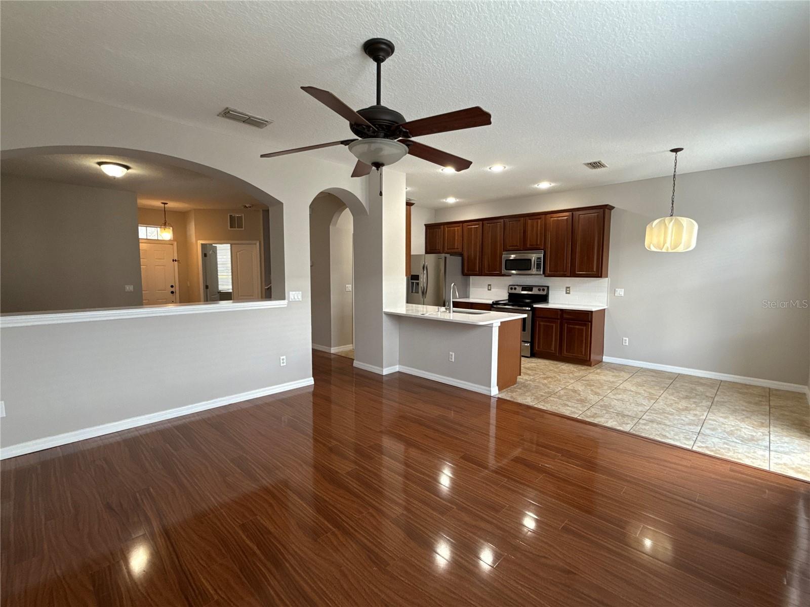 Image 10 of 34 For 2121 J Lawson Boulevard