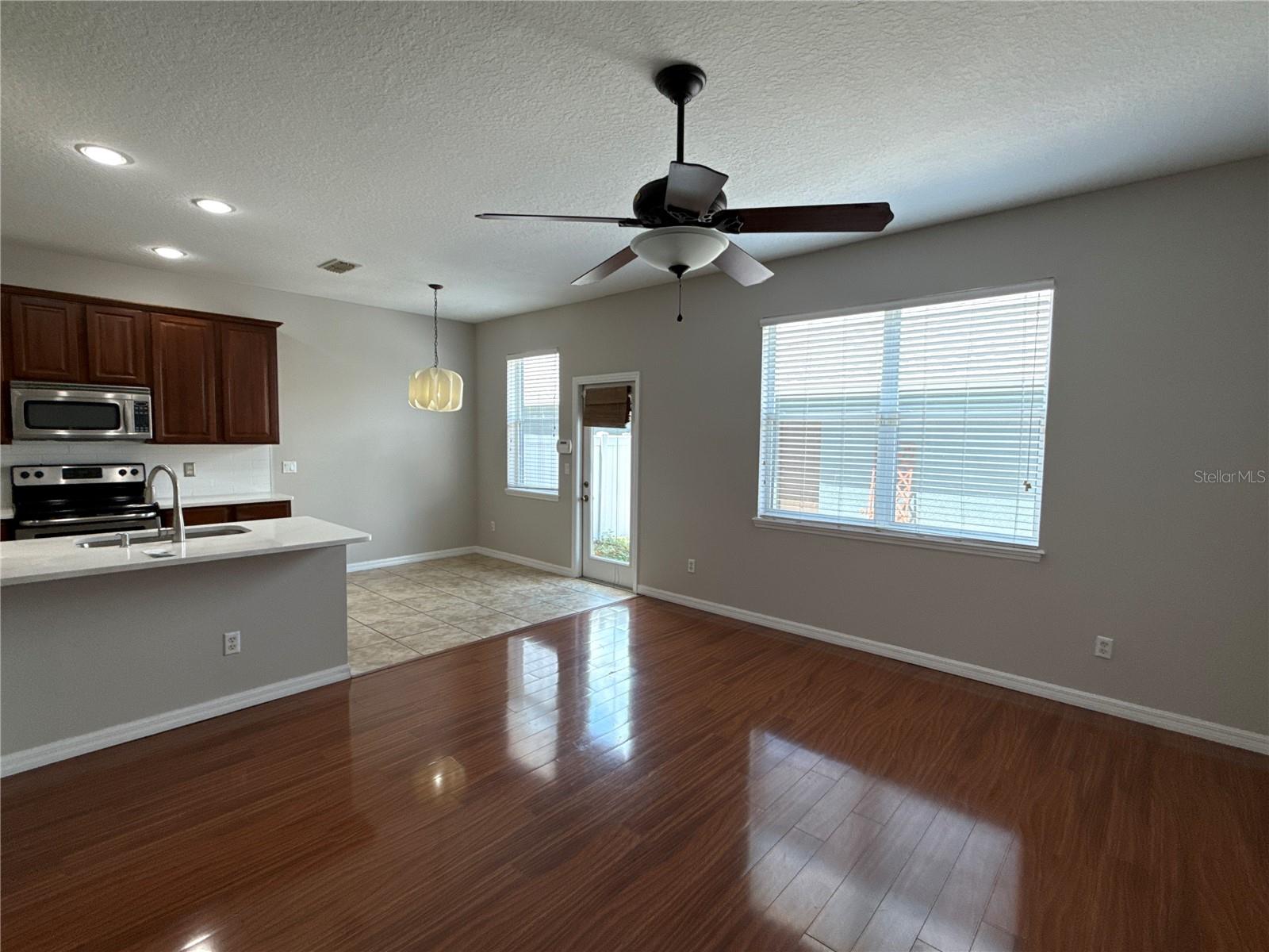 Image 11 of 34 For 2121 J Lawson Boulevard