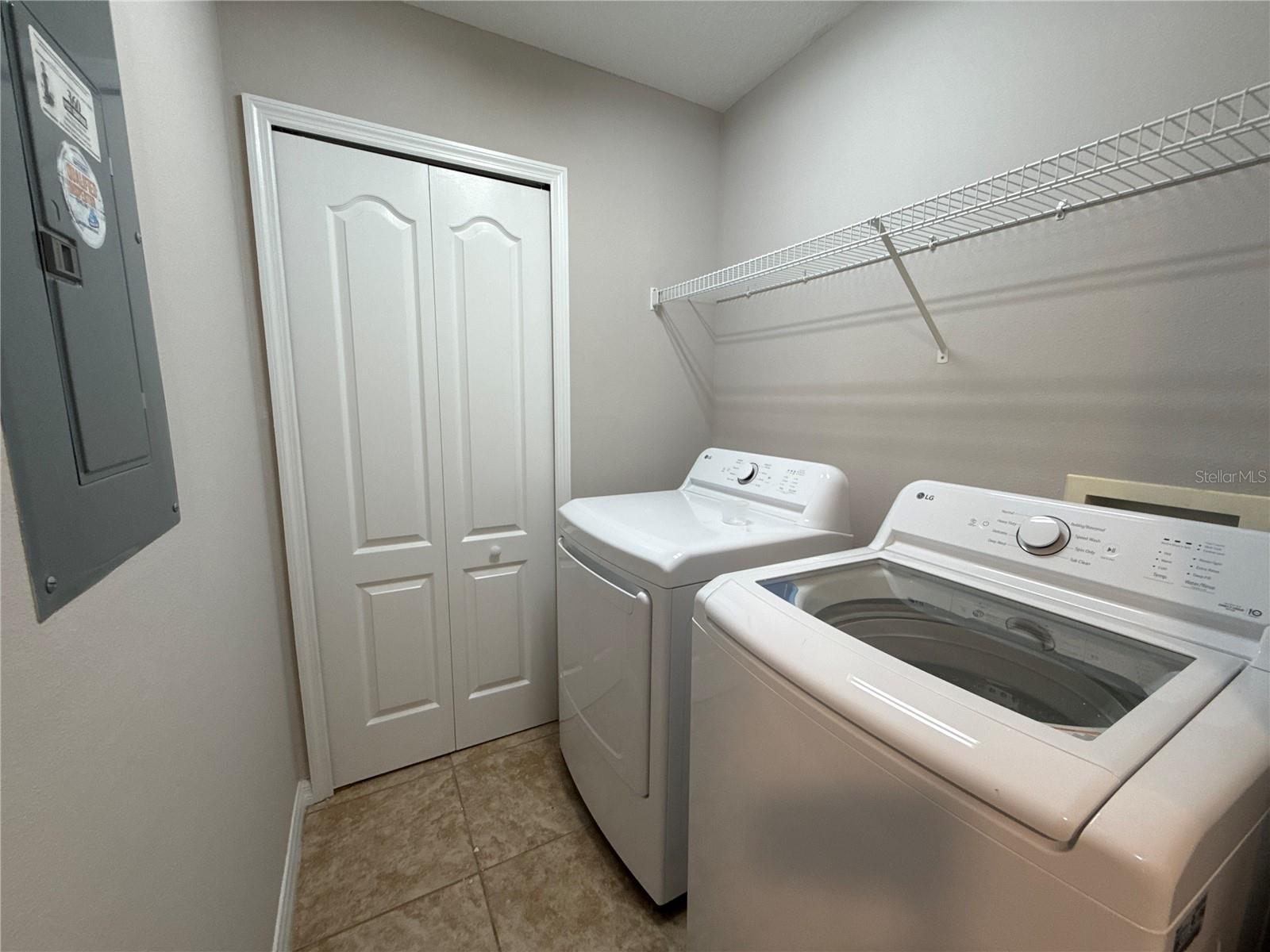 Image 21 of 34 For 2121 J Lawson Boulevard