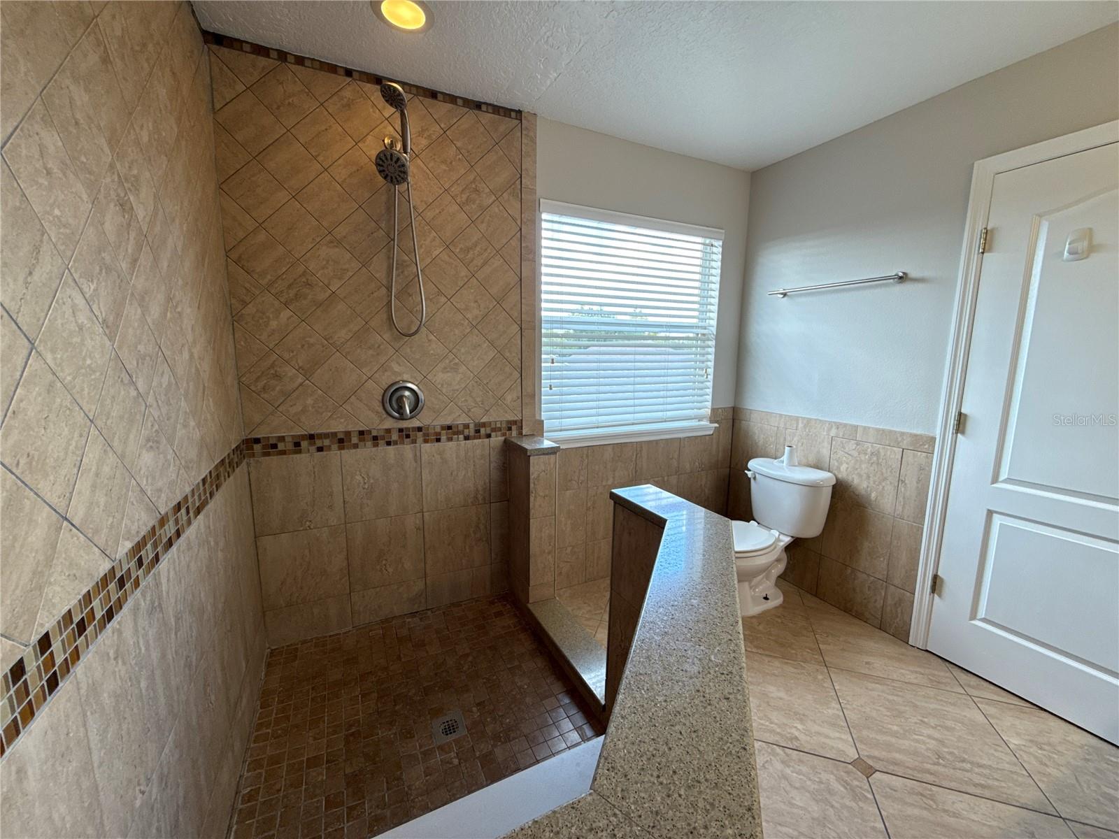 Image 29 of 34 For 2121 J Lawson Boulevard