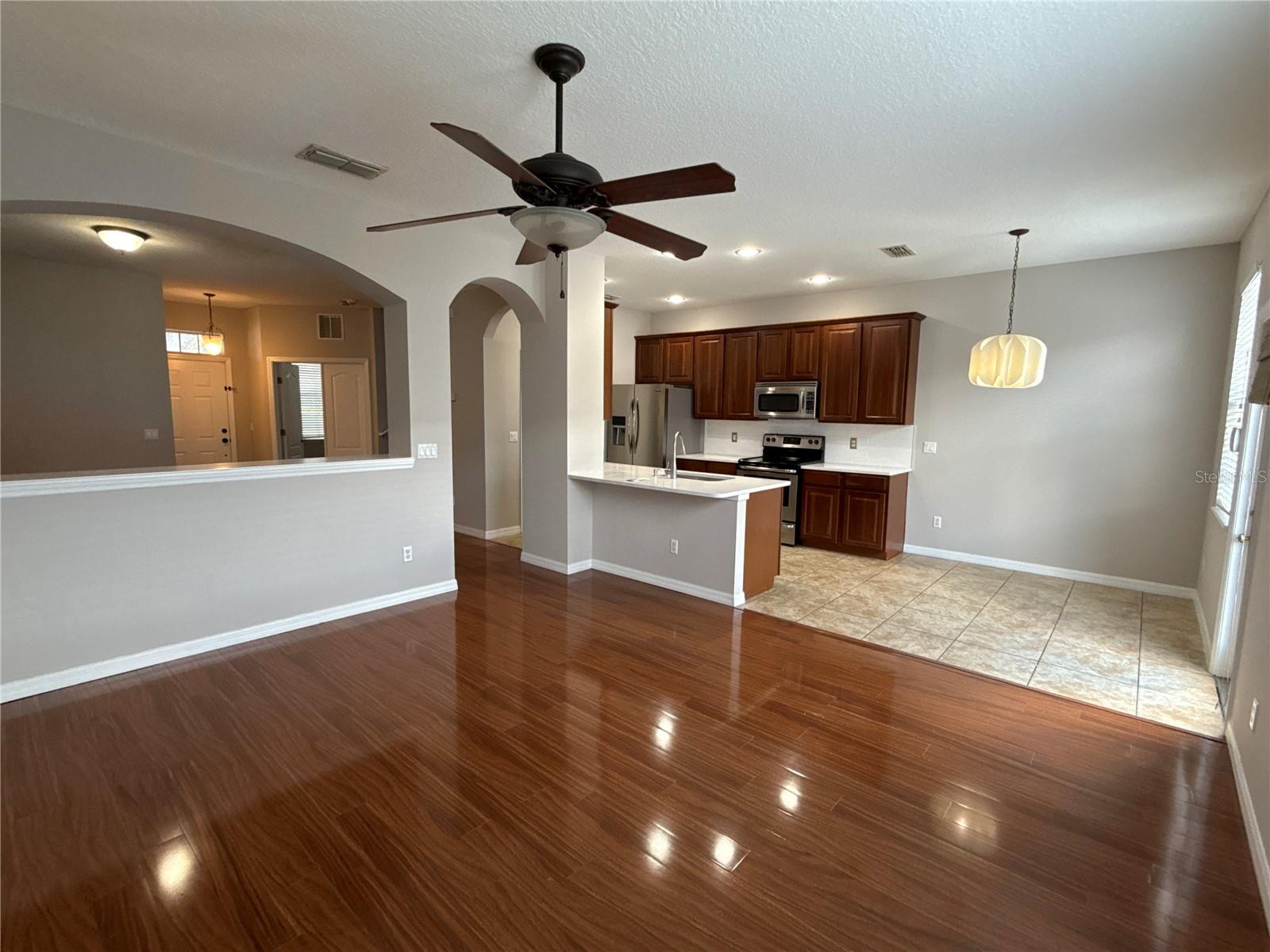 Image 5 of 34 For 2121 J Lawson Boulevard