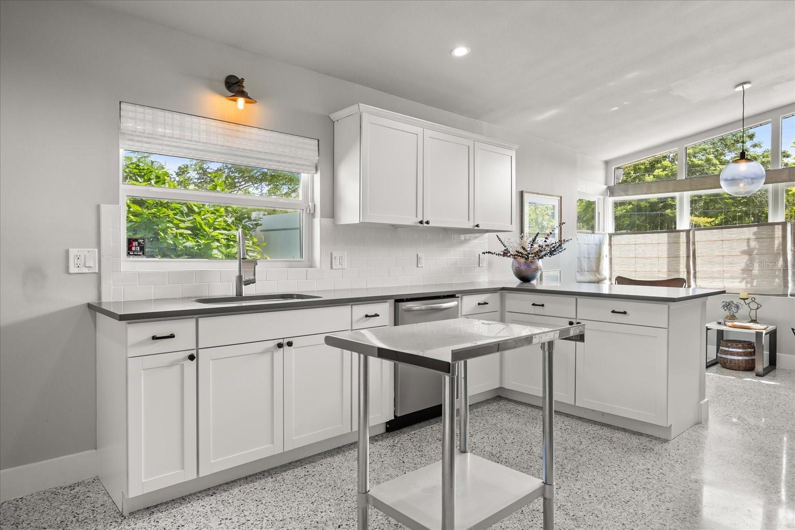Image 13 of 54 For 814 Thistle Lane