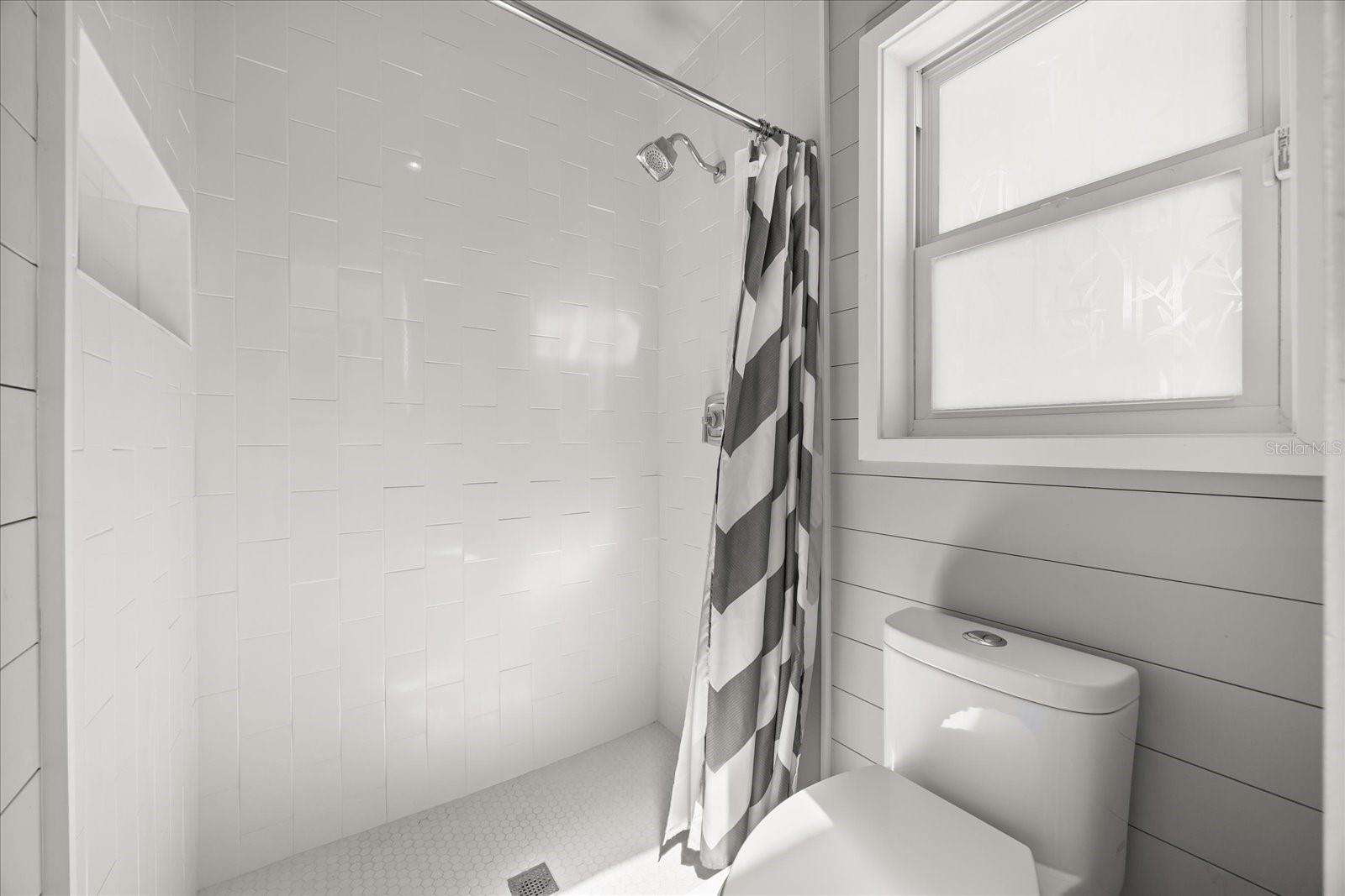 Image 25 of 54 For 814 Thistle Lane
