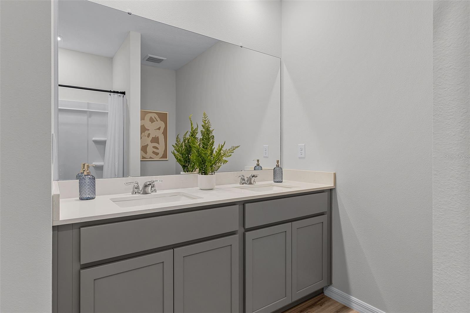 Image 22 of 29 For 4044 Giorgio Drive