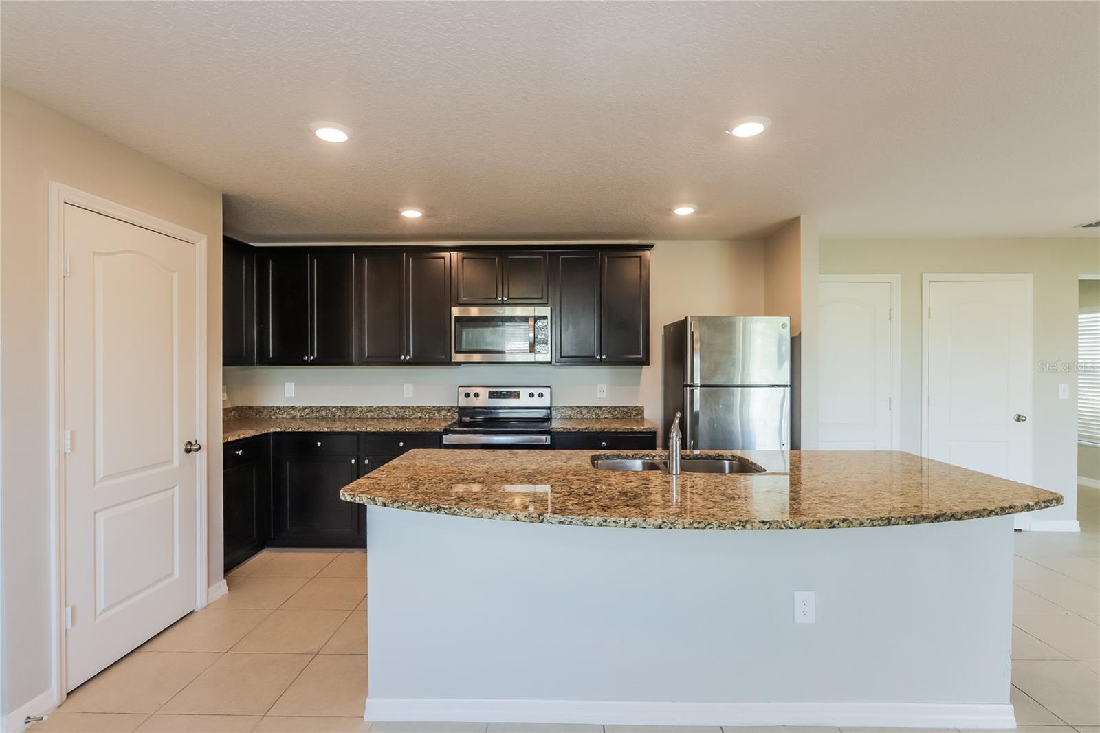 Image 7 of 17 For 2479 Caspian Drive