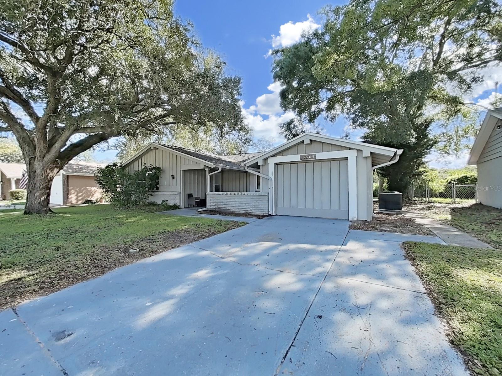 Image 28 of 49 For 12506 River Mill Drive