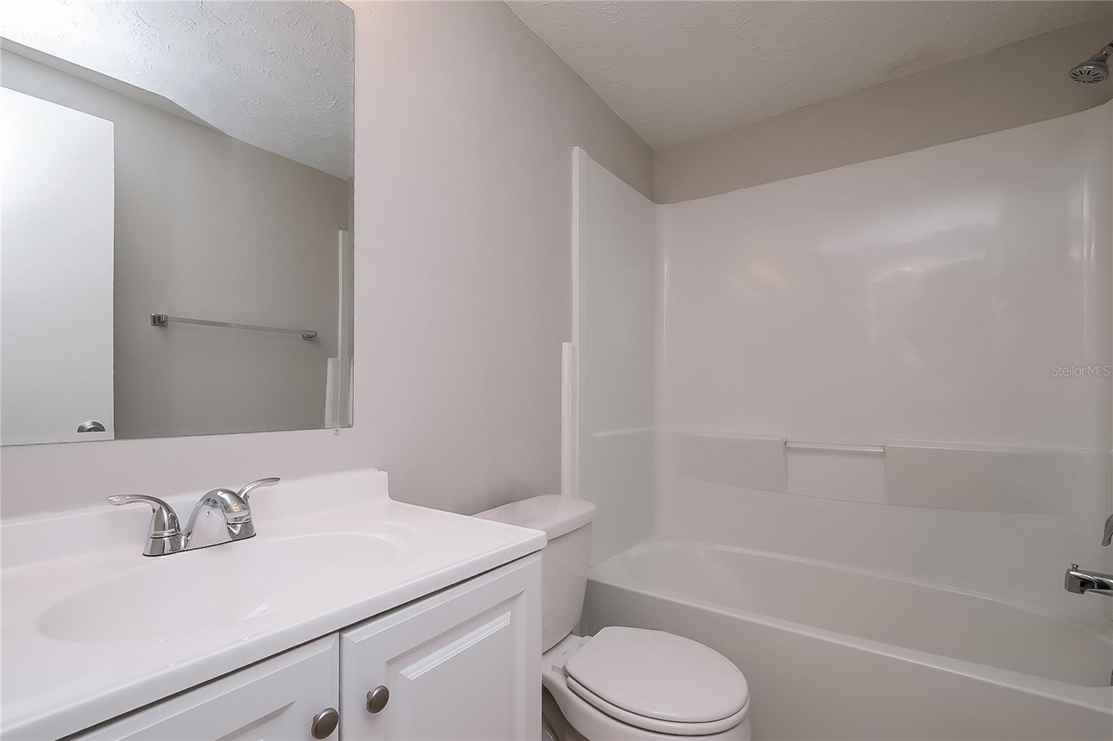Image 14 of 16 For 7226 Exemplar Drive